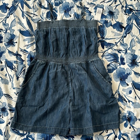 NWT Gap Kids Chambray Romper - Picture 1 of 3